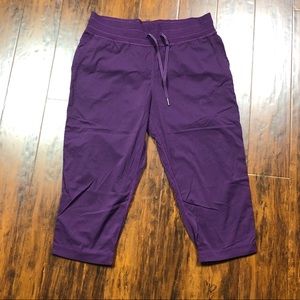 Lululemon dance studio crop pants